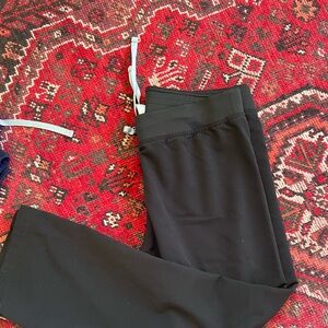 Figs, Black Scrub Set.